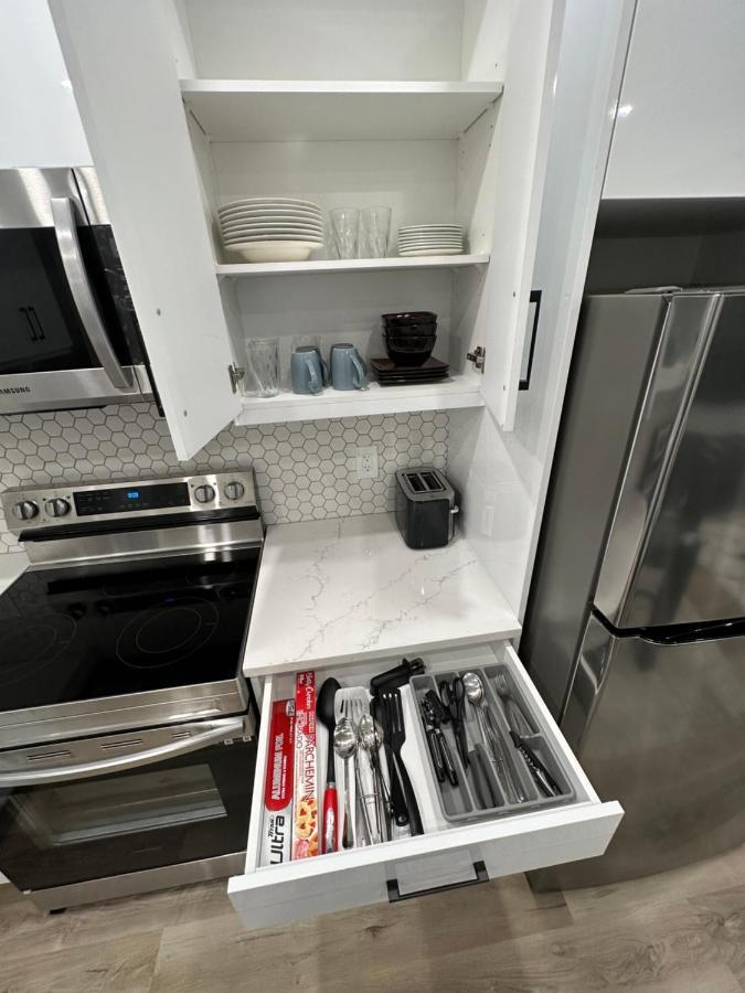 2 Bedroom 2 Washrooms Brand New Beautiful & Cozy Suite YYC 외부 사진
